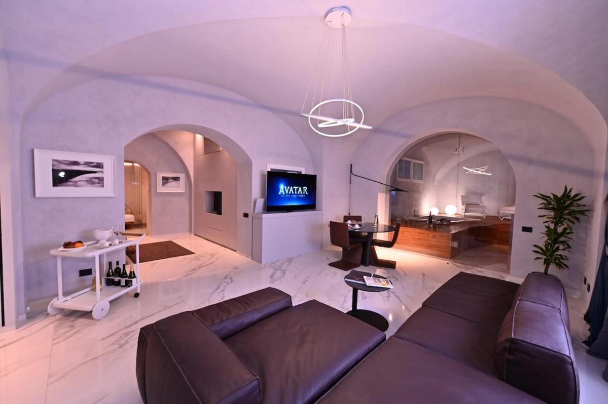 Suite Al Centro Storico Acireale Eksteriør billede